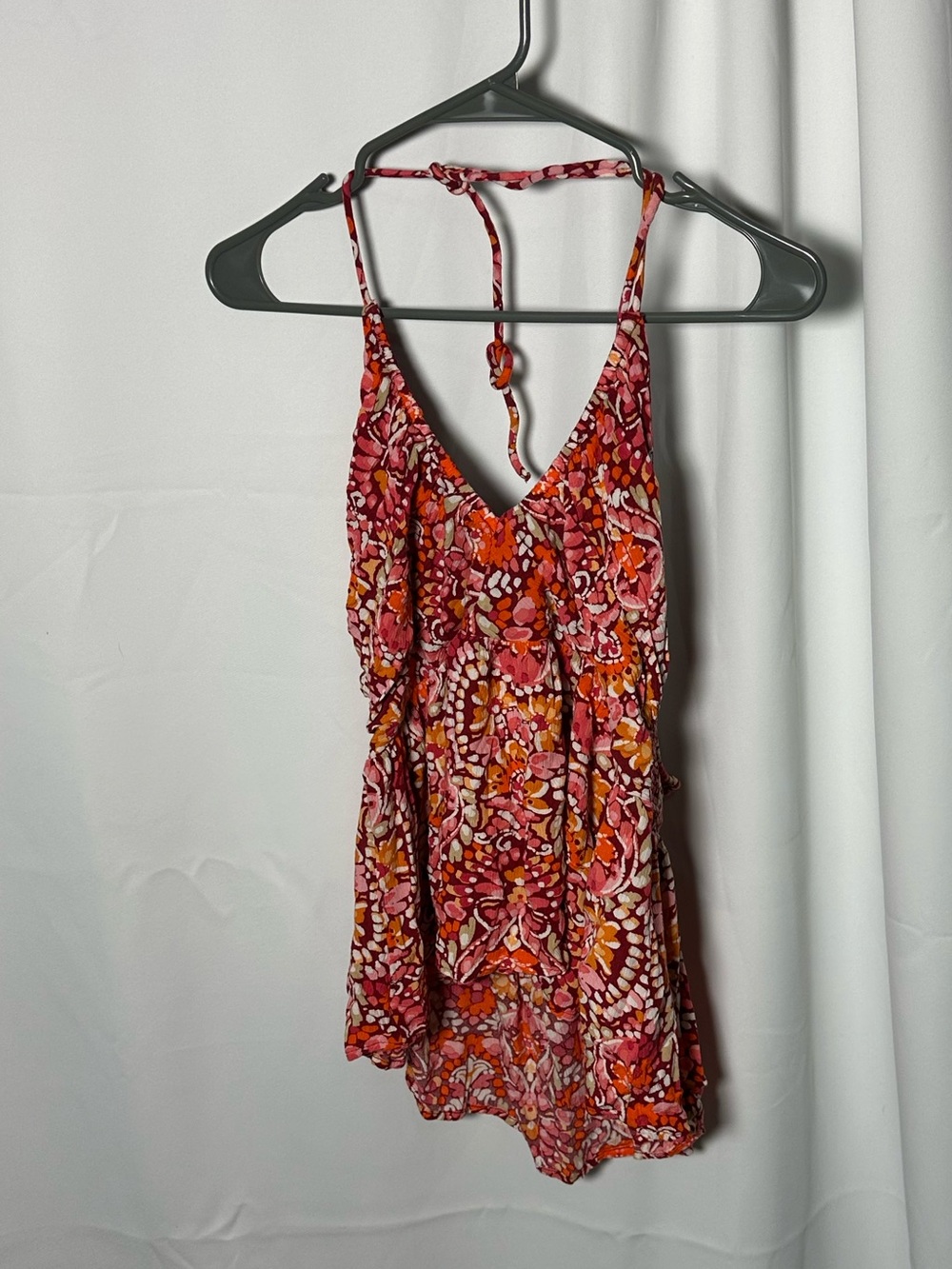 Old Navy Floral Print Top in Red, Orange, Cream